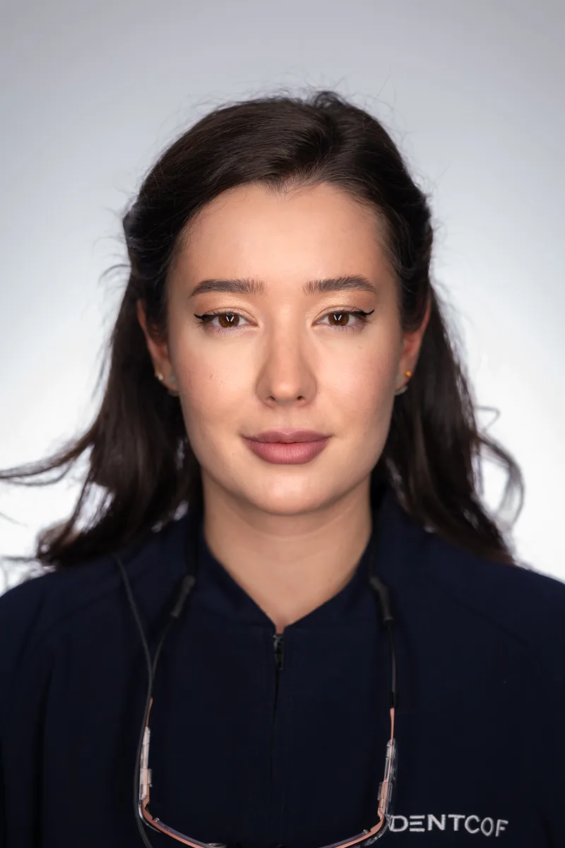 Dr. Elena Văduva