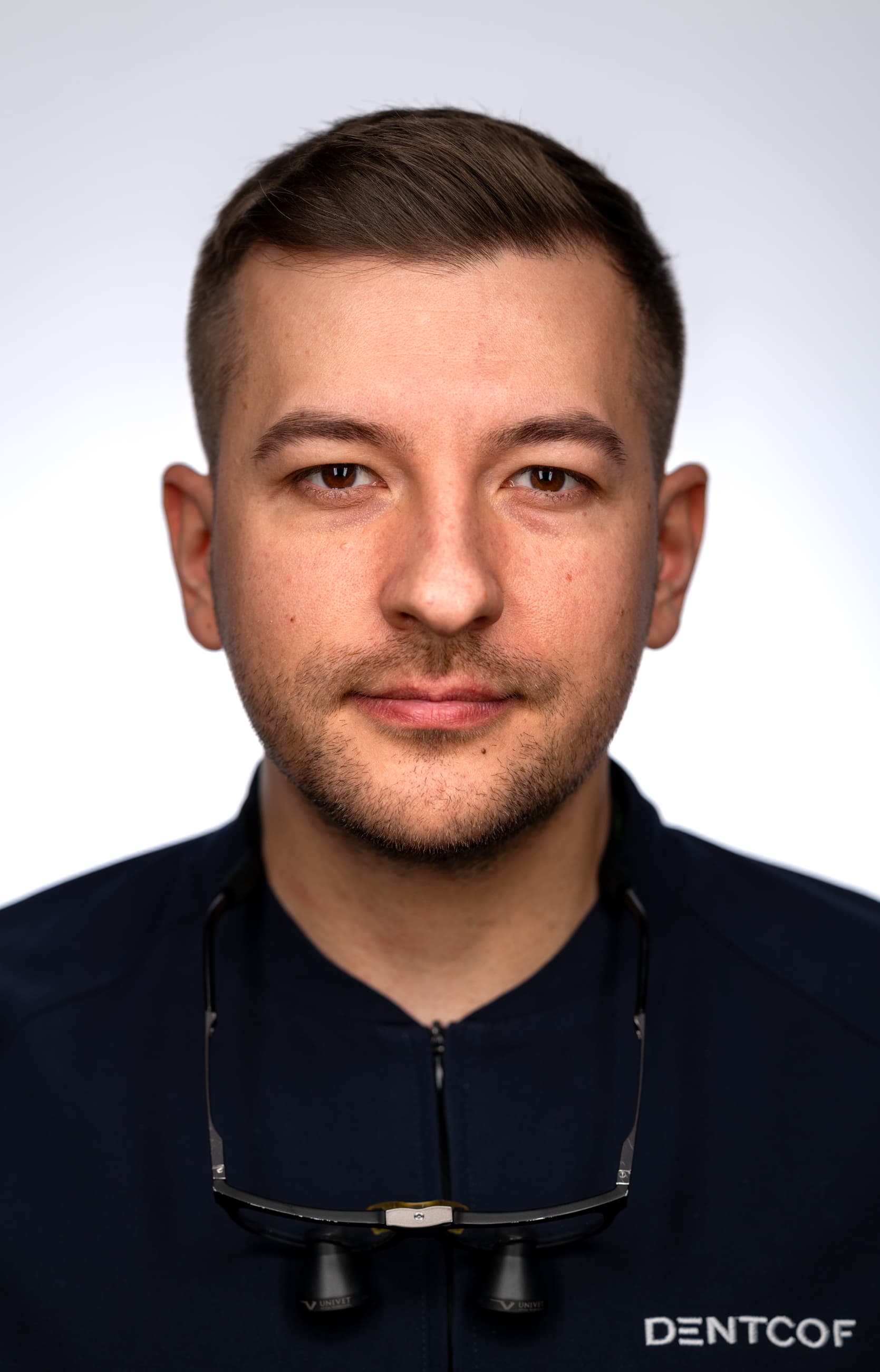 Dr. Robert Avrămuț